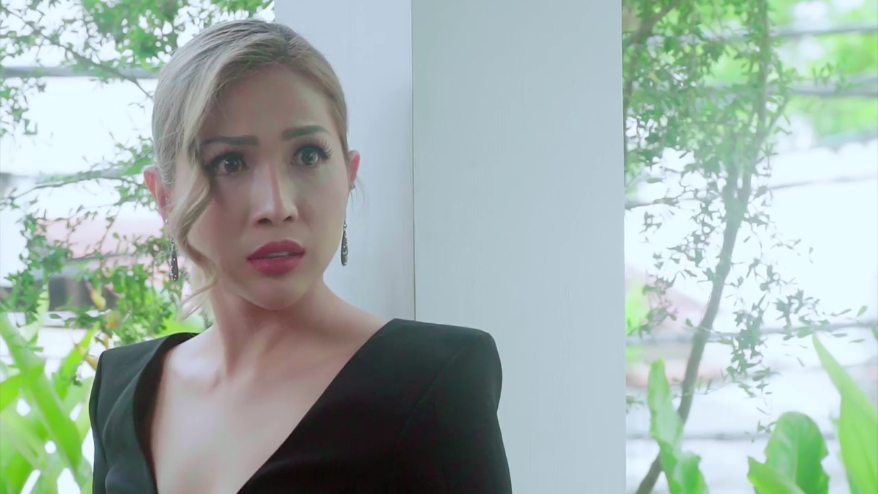 Gái quê Hồ Ngọc Hà bỗng bắt được vàng, trở thành con át chủ bài trong cuộc chiến showbiz